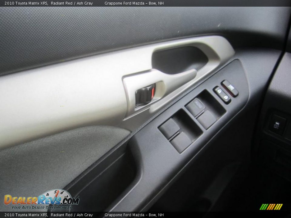 2010 Toyota Matrix XRS Radiant Red / Ash Gray Photo #25