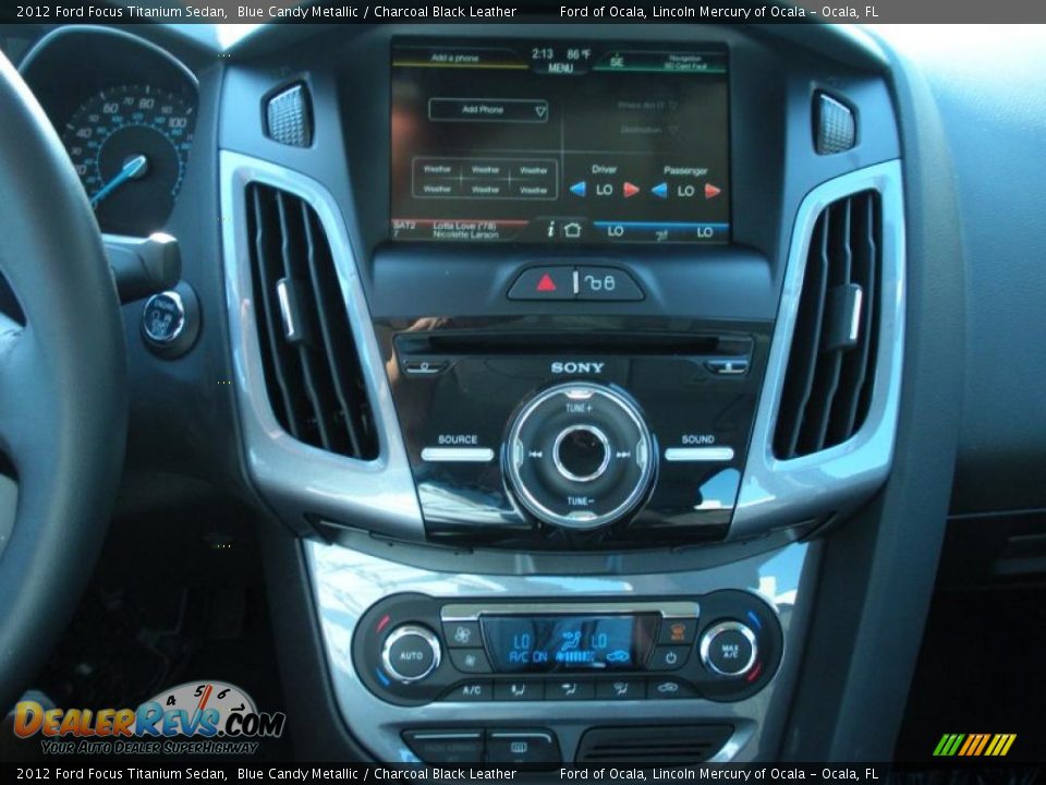Controls of 2012 Ford Focus Titanium Sedan Photo #9