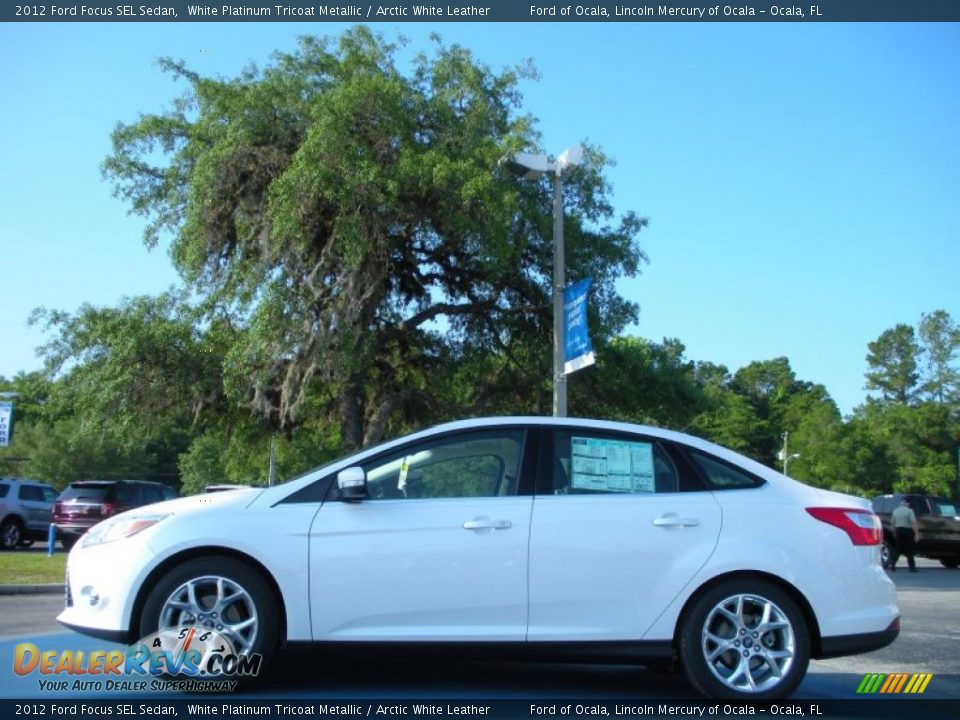 White Platinum Tricoat Metallic 2012 Ford Focus SEL Sedan Photo #2