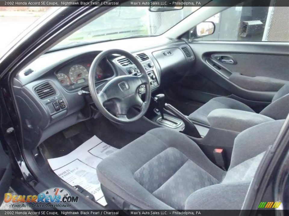 Charcoal Interior 2002 Honda Accord Se Coupe Photo 6