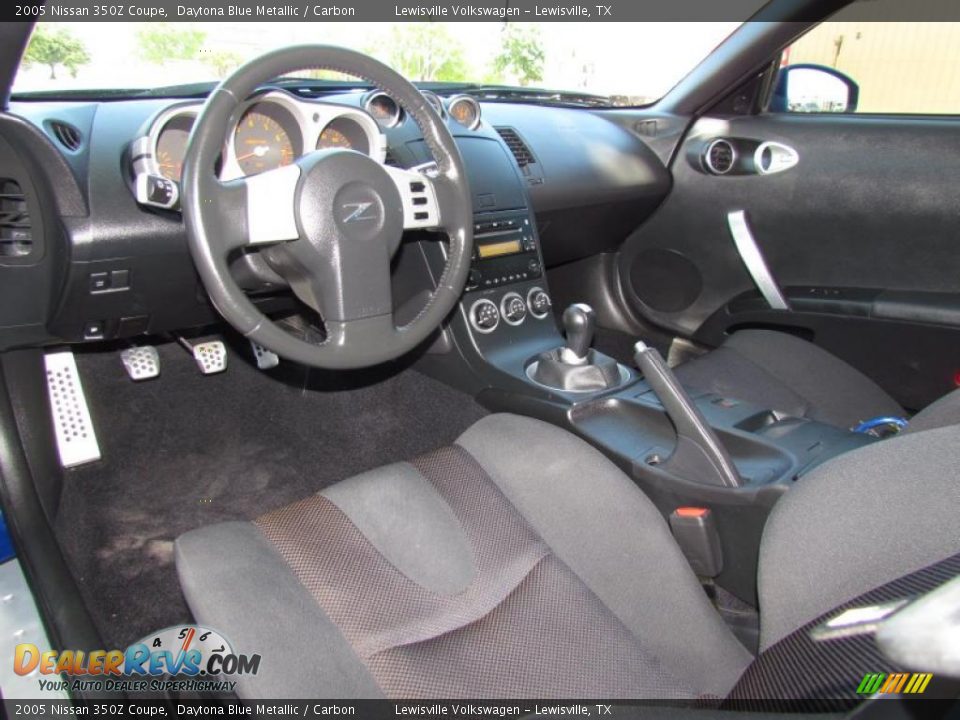 Dashboard of 2005 Nissan 350Z Coupe Photo #12