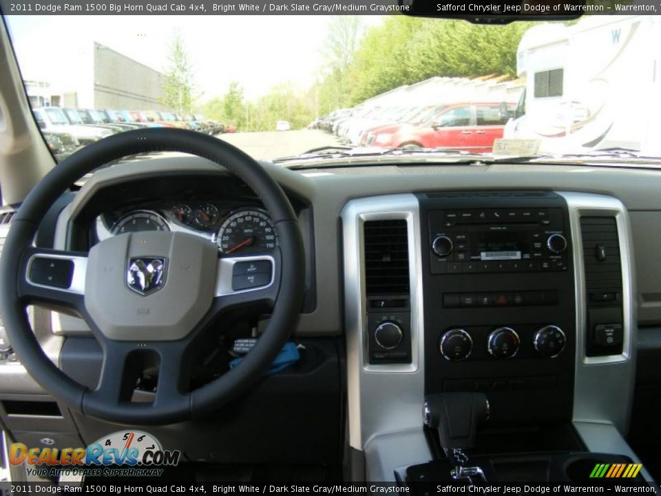 2011 Dodge Ram 1500 Big Horn Quad Cab 4x4 Bright White / Dark Slate Gray/Medium Graystone Photo #8