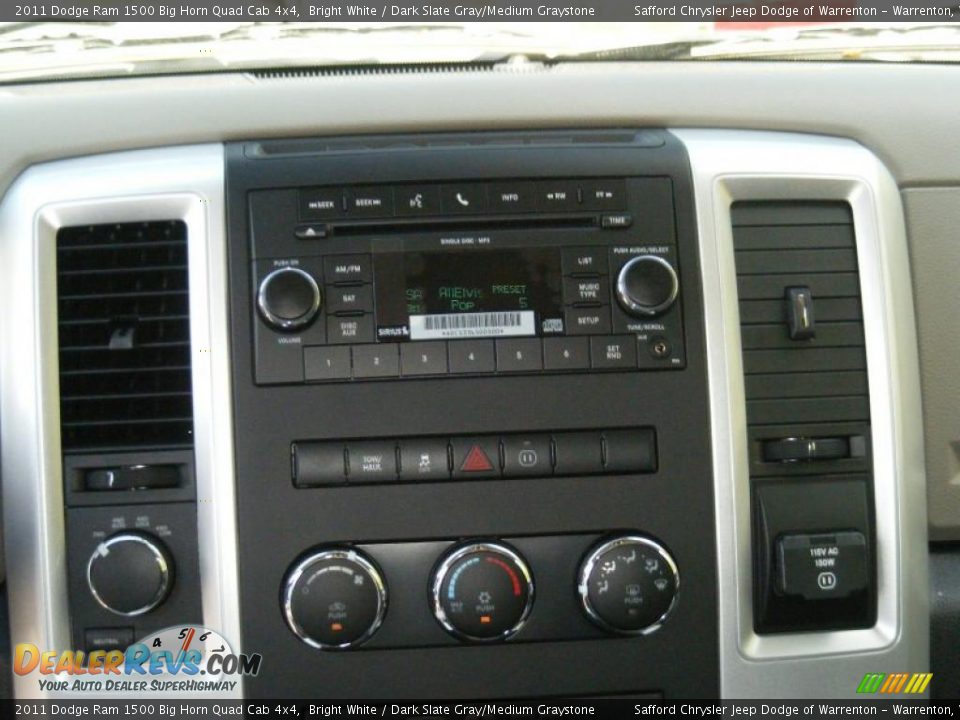2011 Dodge Ram 1500 Big Horn Quad Cab 4x4 Bright White / Dark Slate Gray/Medium Graystone Photo #9