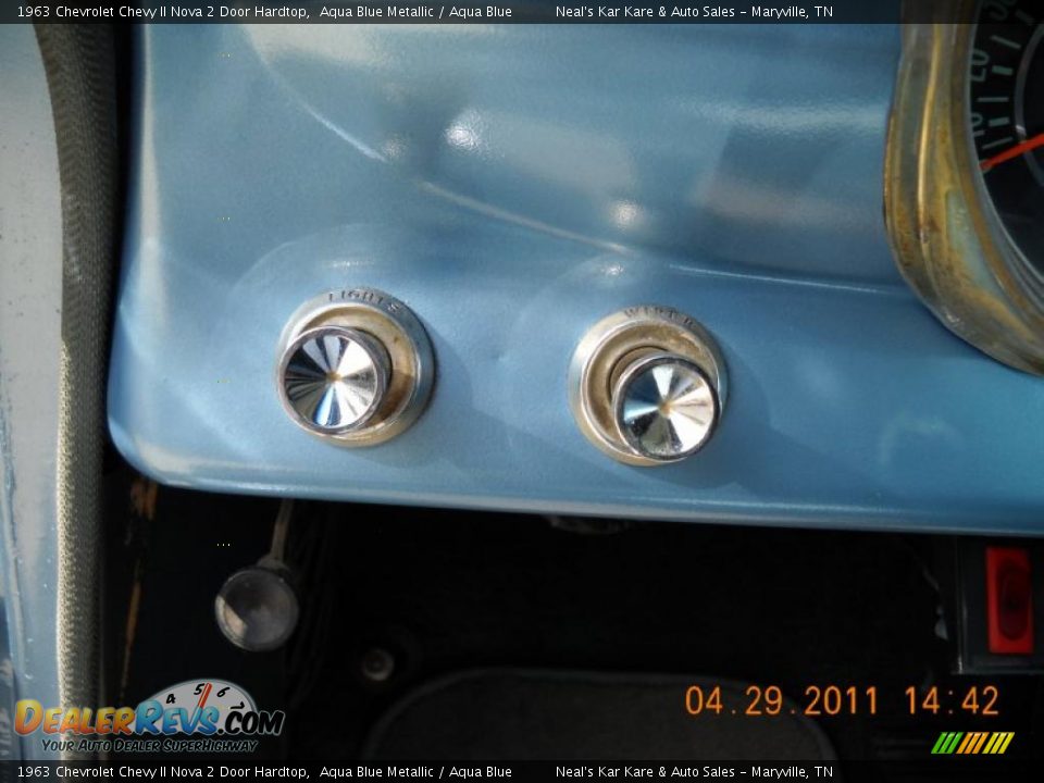 Controls of 1963 Chevrolet Chevy II Nova 2 Door Hardtop Photo #29