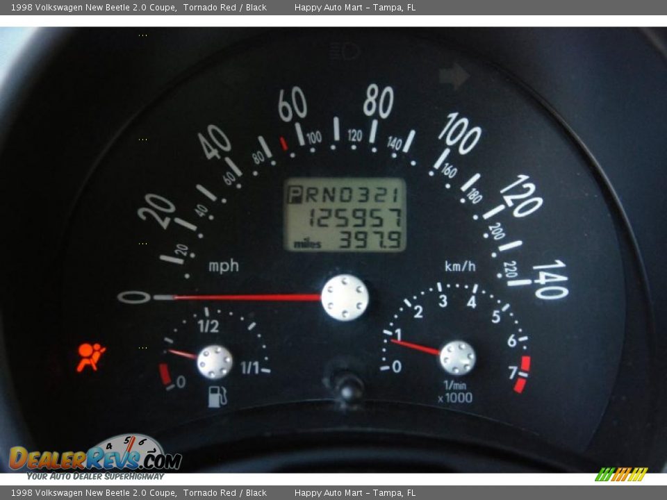 1998 Volkswagen New Beetle 2.0 Coupe Gauges Photo #15