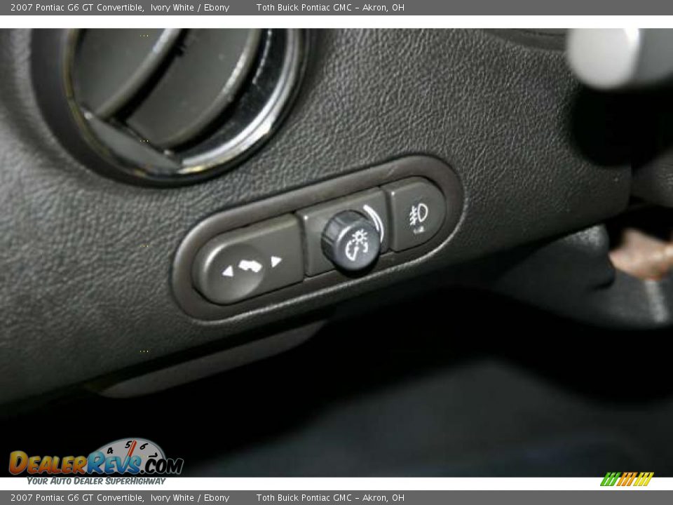 2007 Pontiac G6 GT Convertible Ivory White / Ebony Photo #8