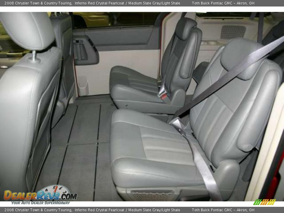 2008 Chrysler Town & Country Touring Inferno Red Crystal Pearlcoat / Medium Slate Gray/Light Shale Photo #5
