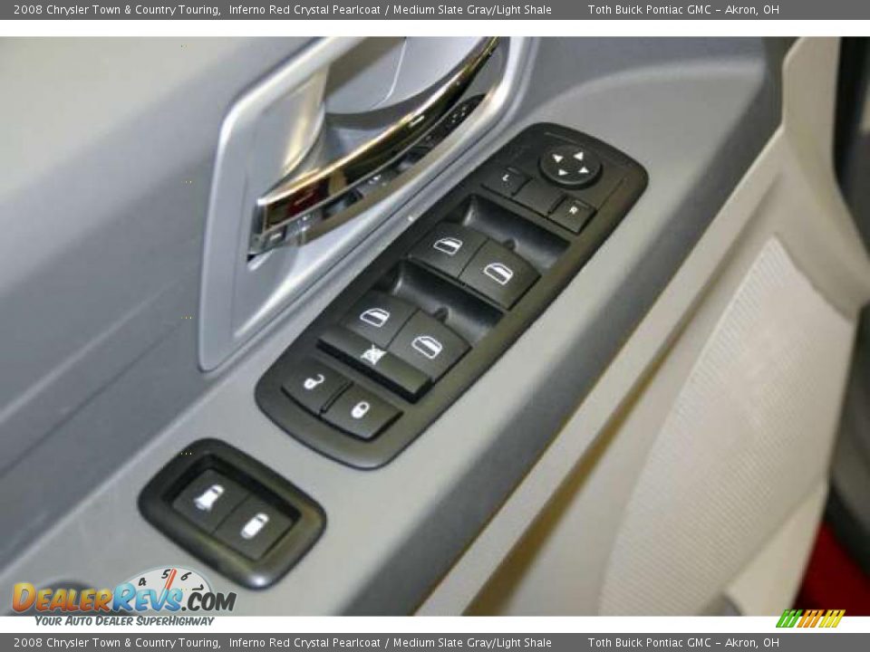 2008 Chrysler Town & Country Touring Inferno Red Crystal Pearlcoat / Medium Slate Gray/Light Shale Photo #8