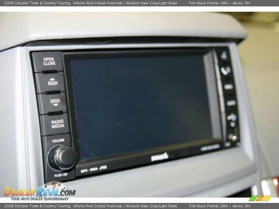 2008 Chrysler Town & Country Touring Inferno Red Crystal Pearlcoat / Medium Slate Gray/Light Shale Photo #11