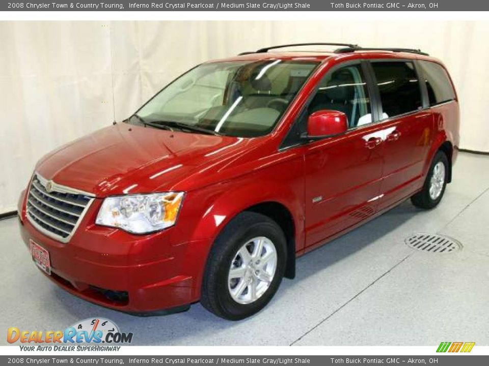 2008 Chrysler Town & Country Touring Inferno Red Crystal Pearlcoat / Medium Slate Gray/Light Shale Photo #24