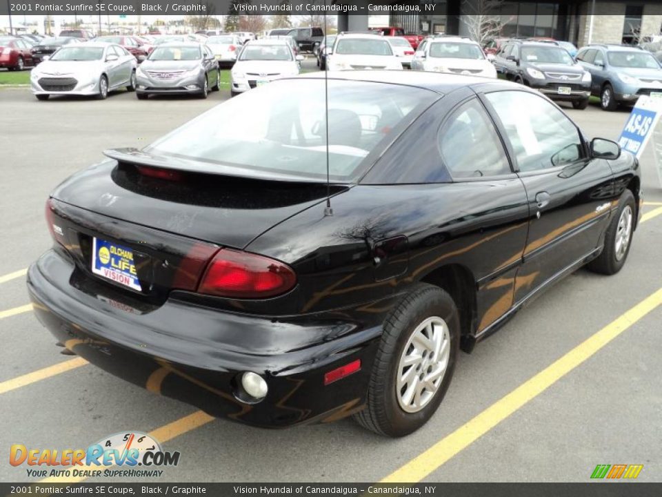 2001 Pontiac Sunfire SE Coupe Black / Graphite Photo #2