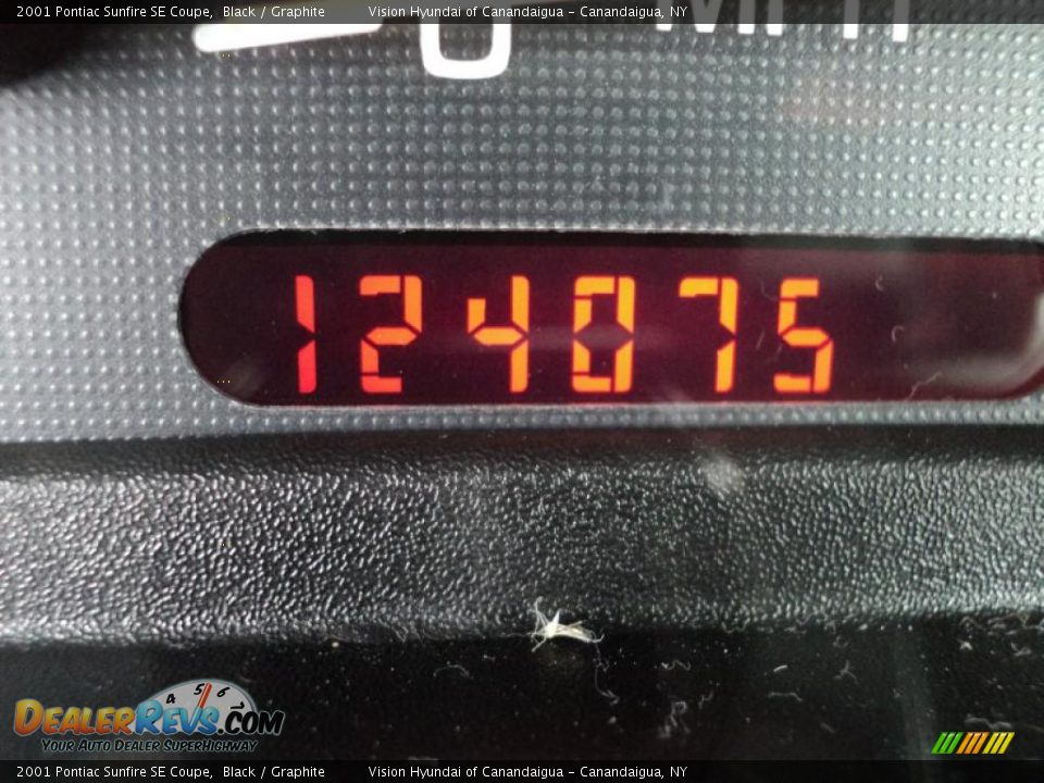 2001 Pontiac Sunfire SE Coupe Black / Graphite Photo #3