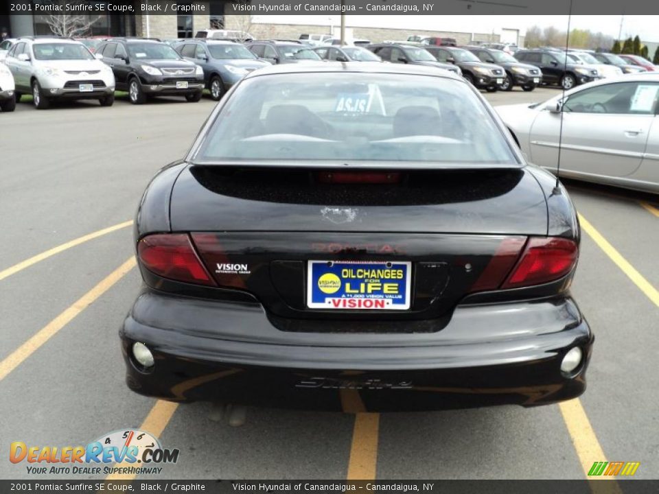 2001 Pontiac Sunfire SE Coupe Black / Graphite Photo #8