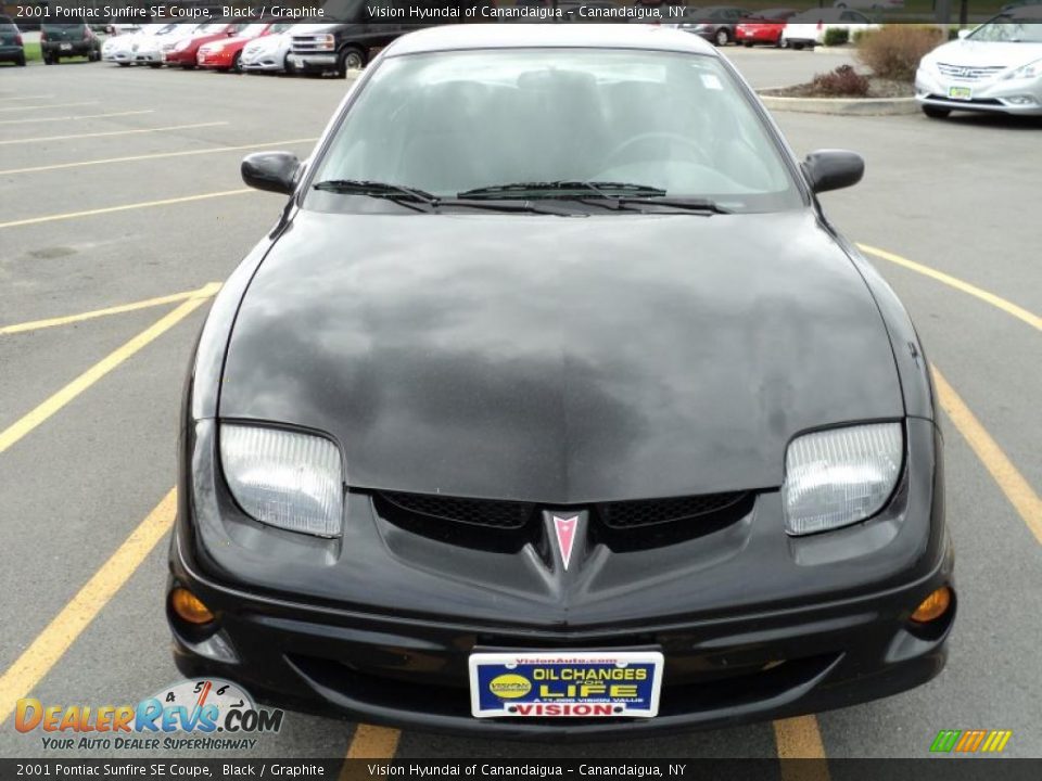 2001 Pontiac Sunfire SE Coupe Black / Graphite Photo #12