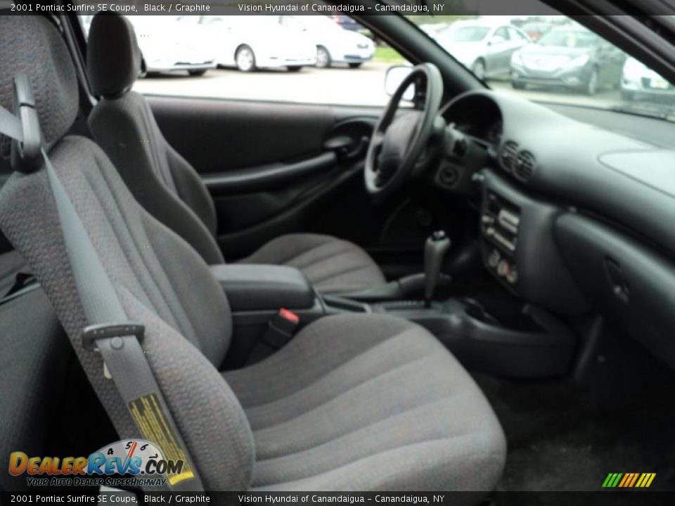 2001 Pontiac Sunfire SE Coupe Black / Graphite Photo #26