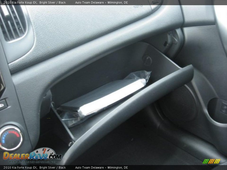 2010 Kia Forte Koup EX Bright Silver / Black Photo #30