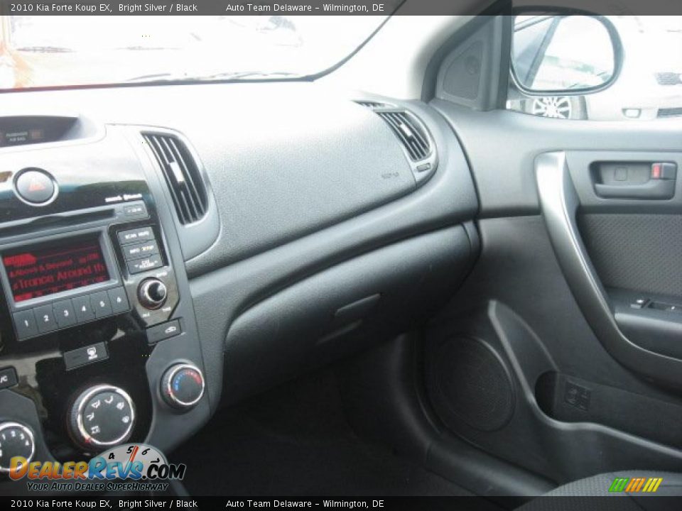 2010 Kia Forte Koup EX Bright Silver / Black Photo #35