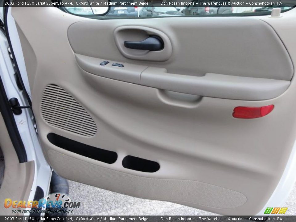 Door Panel of 2003 Ford F150 Lariat SuperCab 4x4 Photo #23