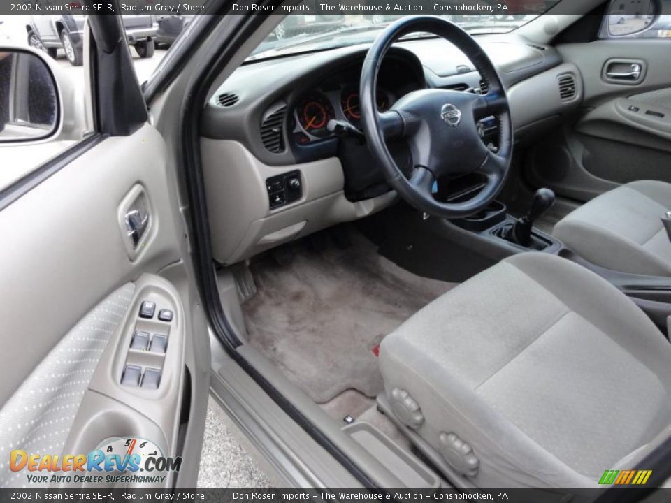 Stone Interior - 2002 Nissan Sentra SE-R Photo #13