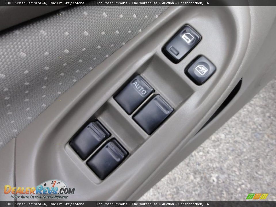 2002 Nissan Sentra SE-R Radium Gray / Stone Photo #15