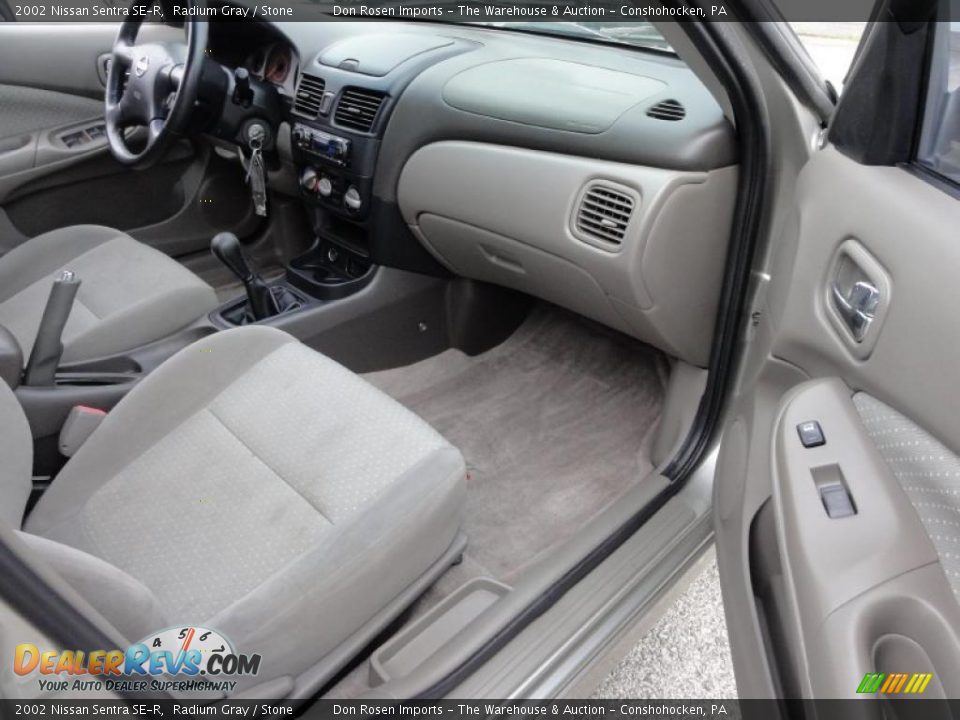 2002 Nissan Sentra SE-R Radium Gray / Stone Photo #18