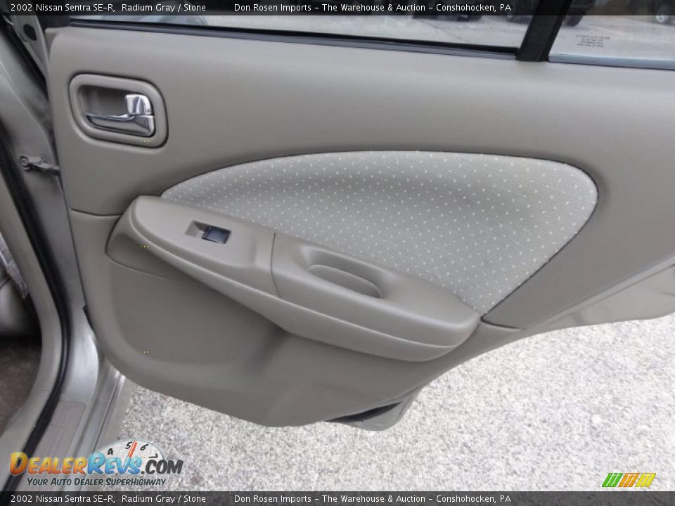 2002 Nissan Sentra SE-R Radium Gray / Stone Photo #24
