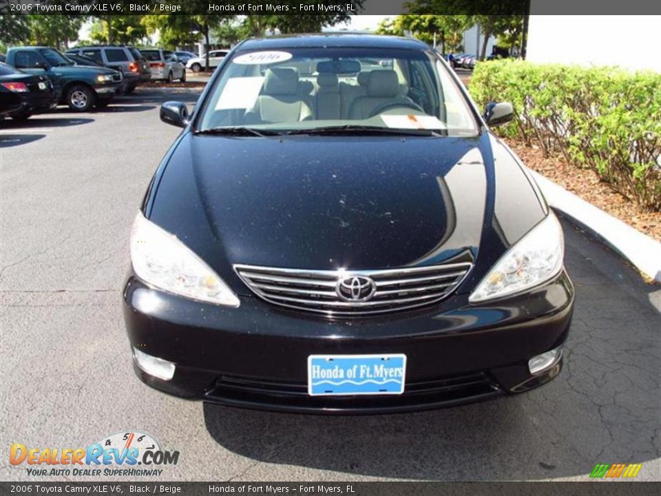2006 Toyota Camry XLE V6 Black / Beige Photo #8
