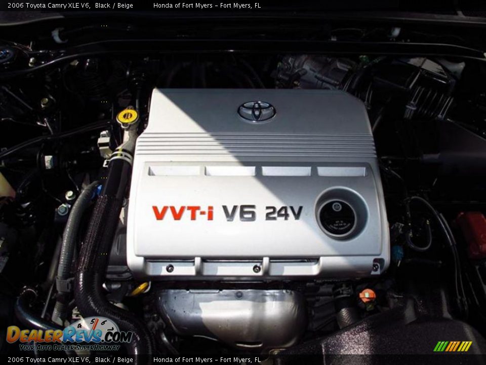 2006 Toyota Camry XLE V6 Black / Beige Photo #9