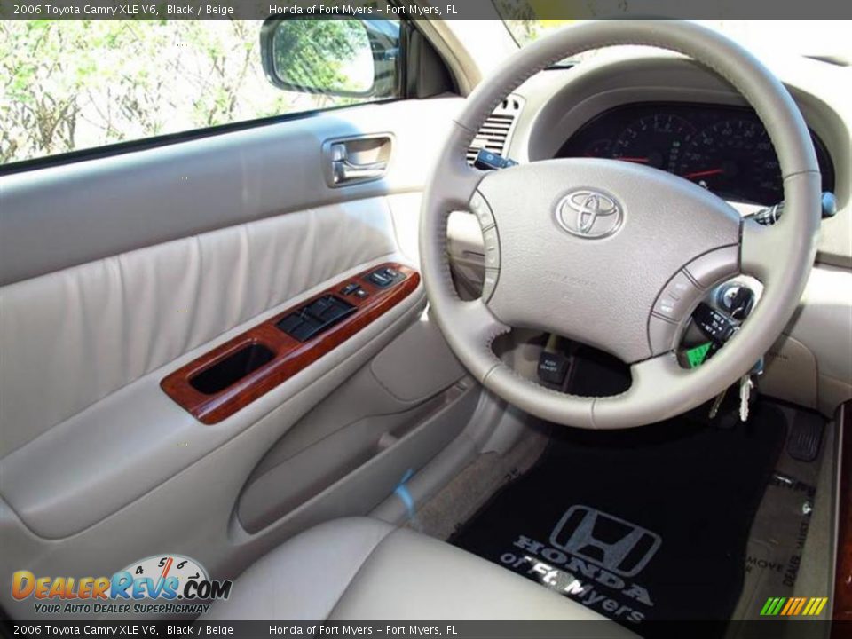 2006 Toyota Camry XLE V6 Black / Beige Photo #11