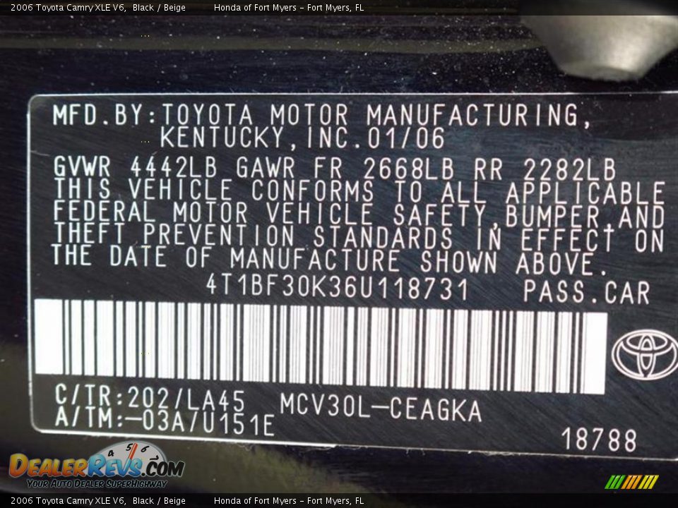 2006 Toyota Camry XLE V6 Black / Beige Photo #19