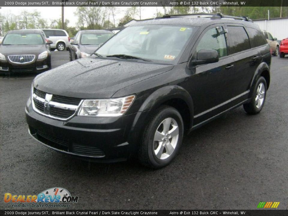 Front 3/4 View of 2009 Dodge Journey SXT Photo #3