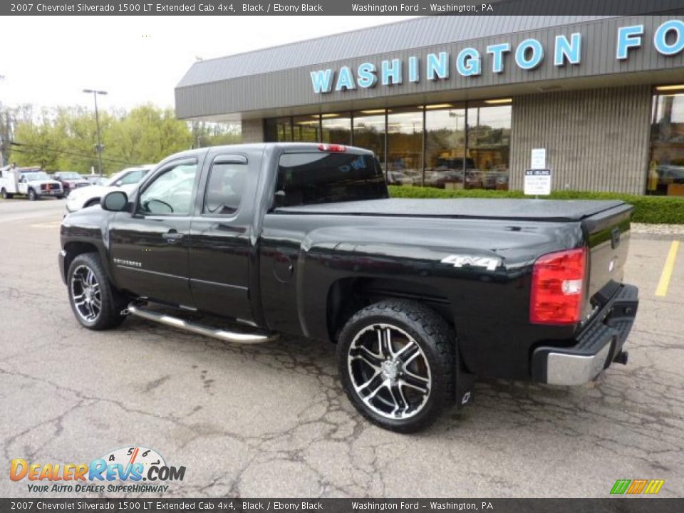 2007 Chevrolet Silverado 1500 LT Extended Cab 4x4 Black / Ebony Black Photo #2