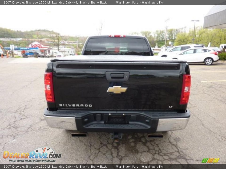 2007 Chevrolet Silverado 1500 LT Extended Cab 4x4 Black / Ebony Black Photo #3