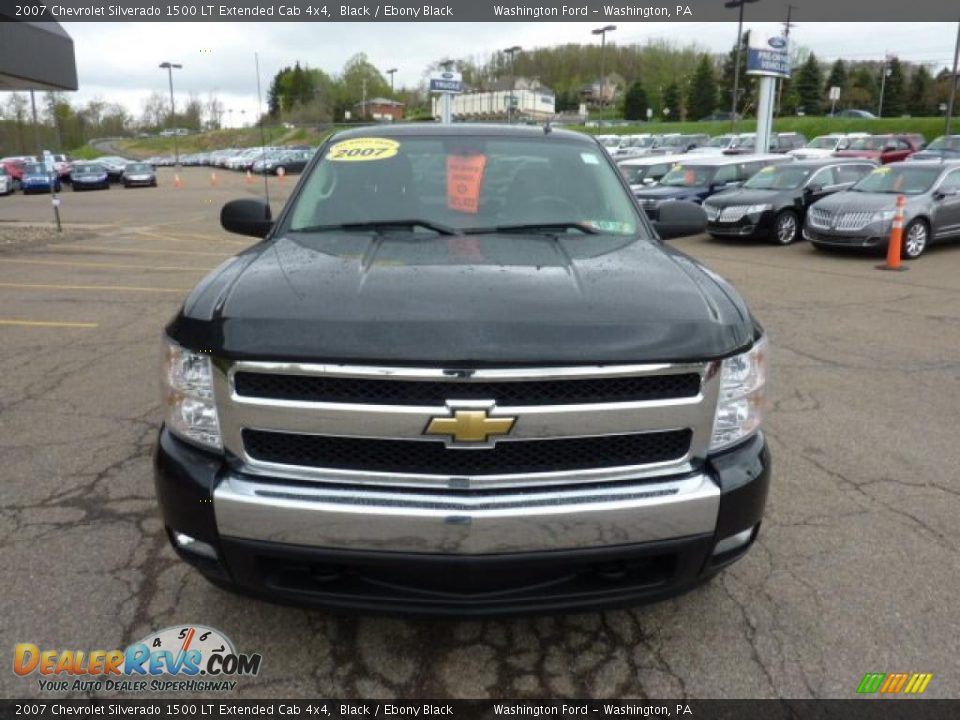 2007 Chevrolet Silverado 1500 LT Extended Cab 4x4 Black / Ebony Black Photo #7