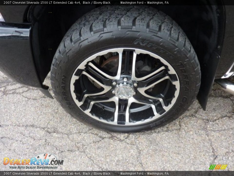 Custom Wheels of 2007 Chevrolet Silverado 1500 LT Extended Cab 4x4 Photo #9