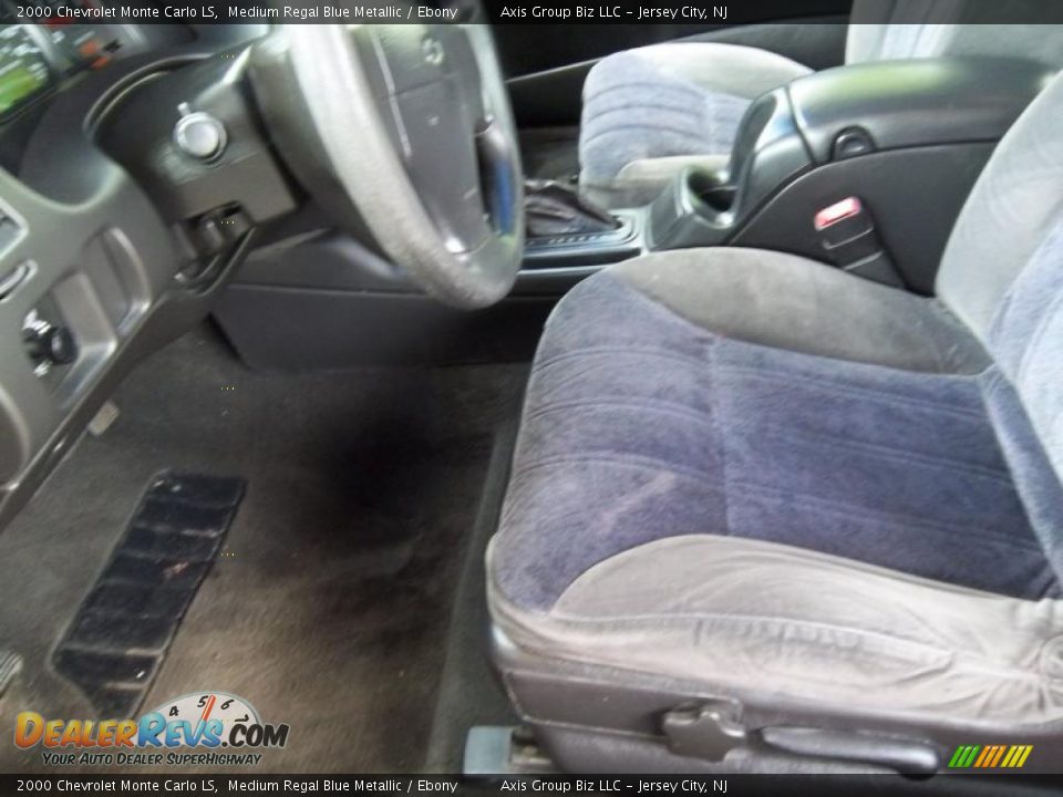 2000 Chevrolet Monte Carlo LS Medium Regal Blue Metallic / Ebony Photo #10
