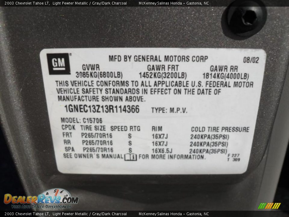 2003 Chevrolet Tahoe LT Light Pewter Metallic / Gray/Dark Charcoal Photo #6