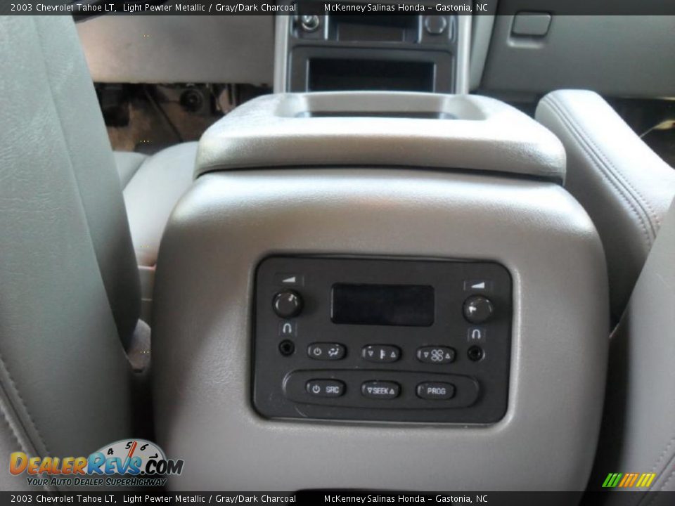 2003 Chevrolet Tahoe LT Light Pewter Metallic / Gray/Dark Charcoal Photo #16