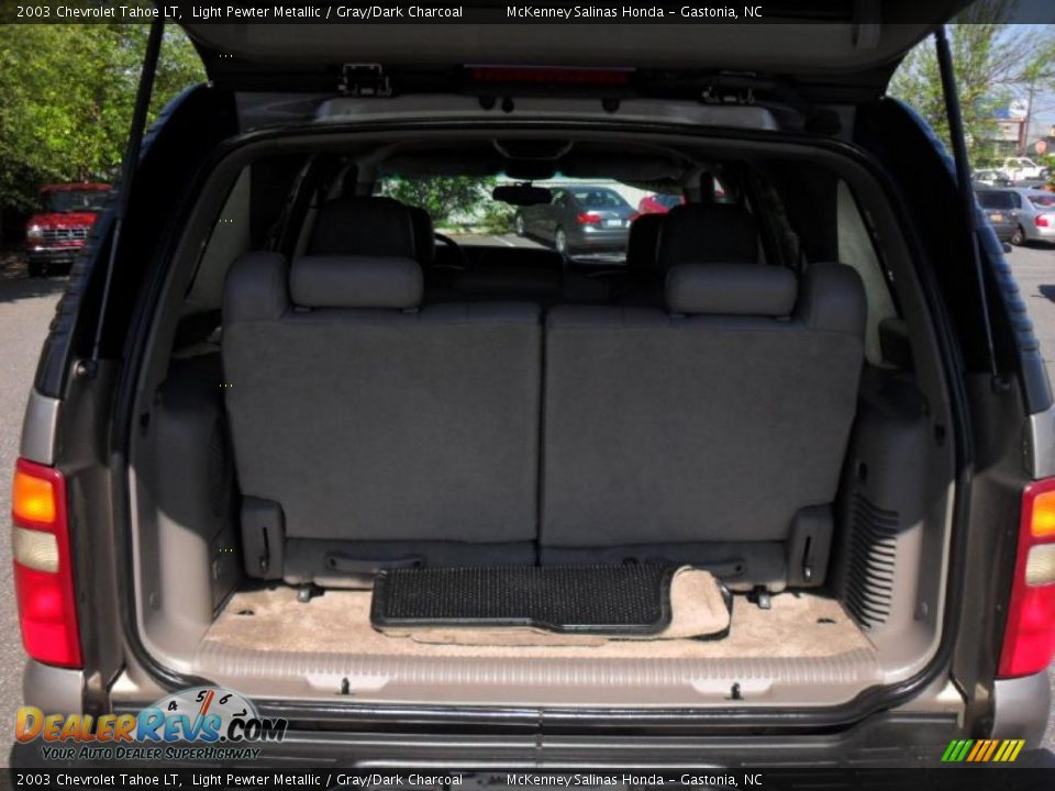 2003 Chevrolet Tahoe LT Light Pewter Metallic / Gray/Dark Charcoal Photo #19