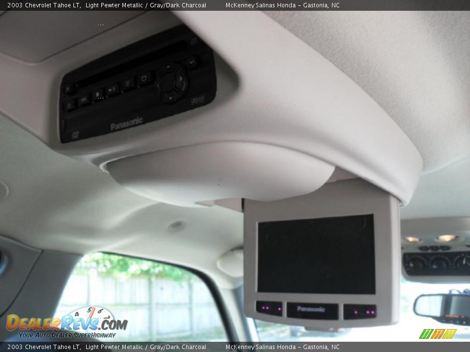 2003 Chevrolet Tahoe LT Light Pewter Metallic / Gray/Dark Charcoal Photo #21