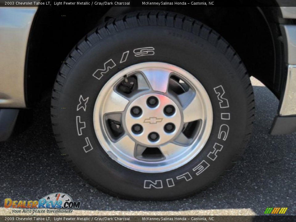 2003 Chevrolet Tahoe LT Light Pewter Metallic / Gray/Dark Charcoal Photo #27