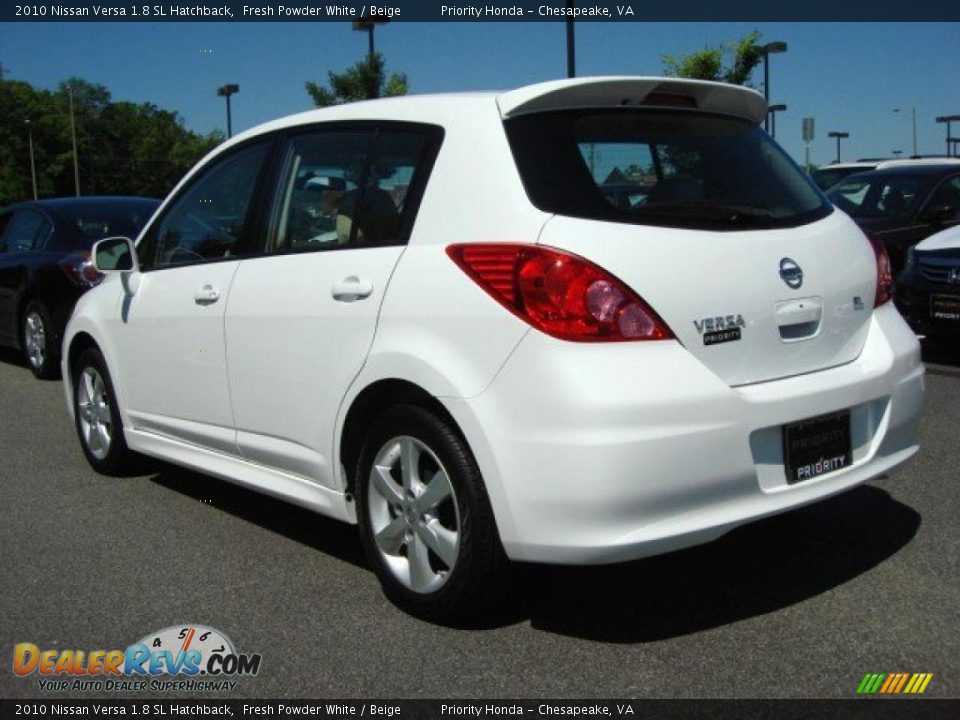 2010 Nissan Versa 1.8 SL Hatchback Fresh Powder White / Beige Photo #4