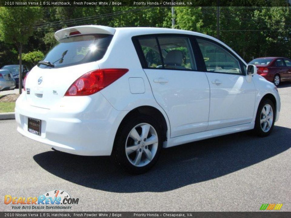 2010 Nissan Versa 1.8 SL Hatchback Fresh Powder White / Beige Photo #6