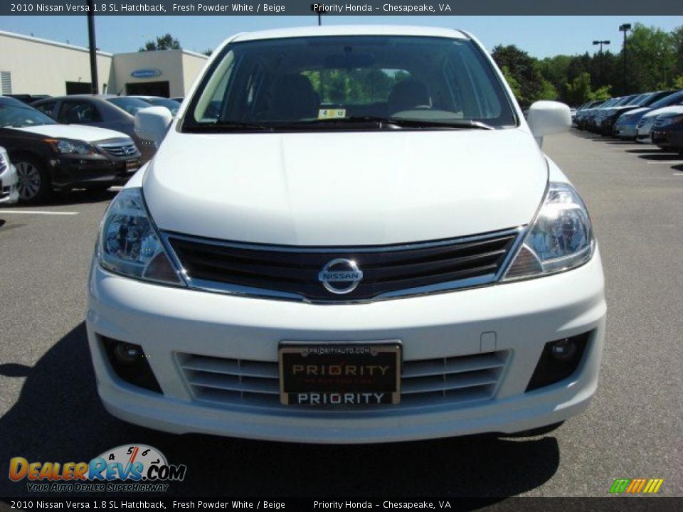 2010 Nissan Versa 1.8 SL Hatchback Fresh Powder White / Beige Photo #9