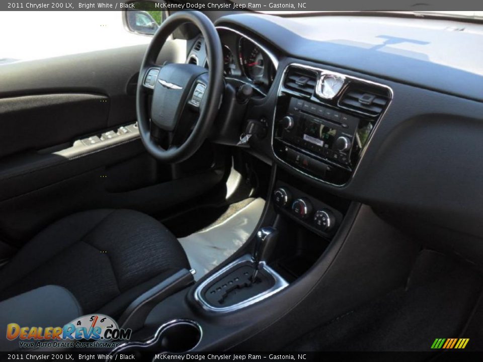 2011 Chrysler 200 LX Bright White / Black Photo #20