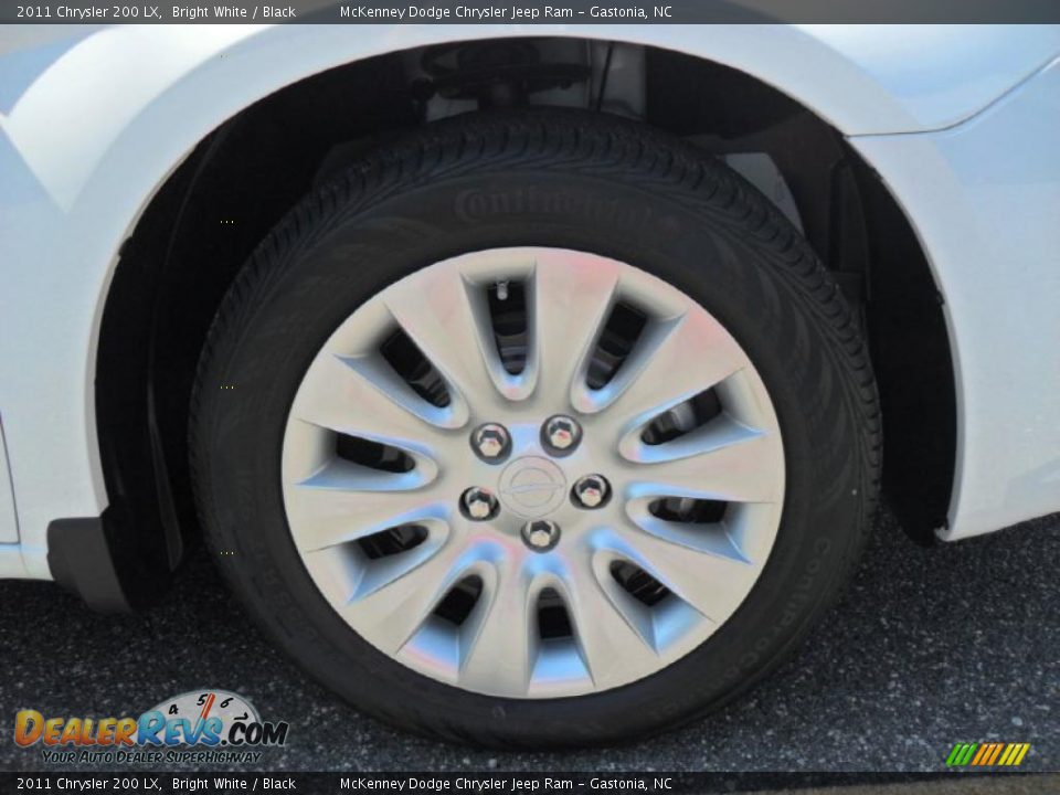 2011 Chrysler 200 LX Bright White / Black Photo #23