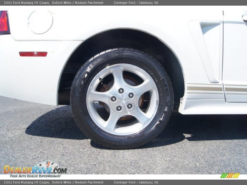 2001 Ford Mustang V6 Coupe Wheel Photo #16