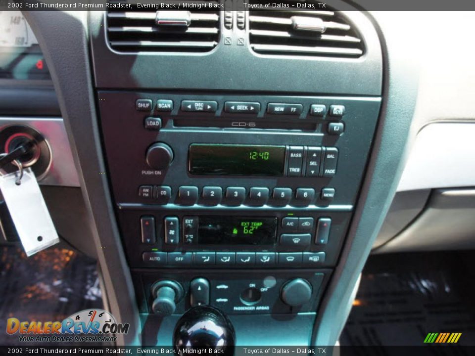 Controls of 2002 Ford Thunderbird Premium Roadster Photo #10