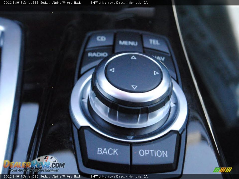 Controls of 2011 BMW 5 Series 535i Sedan Photo #25