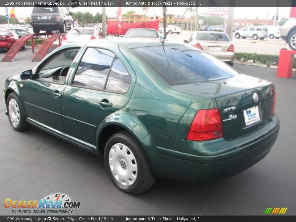 1999 Volkswagen Jetta GL Sedan Bright Green Pearl / Black Photo #7